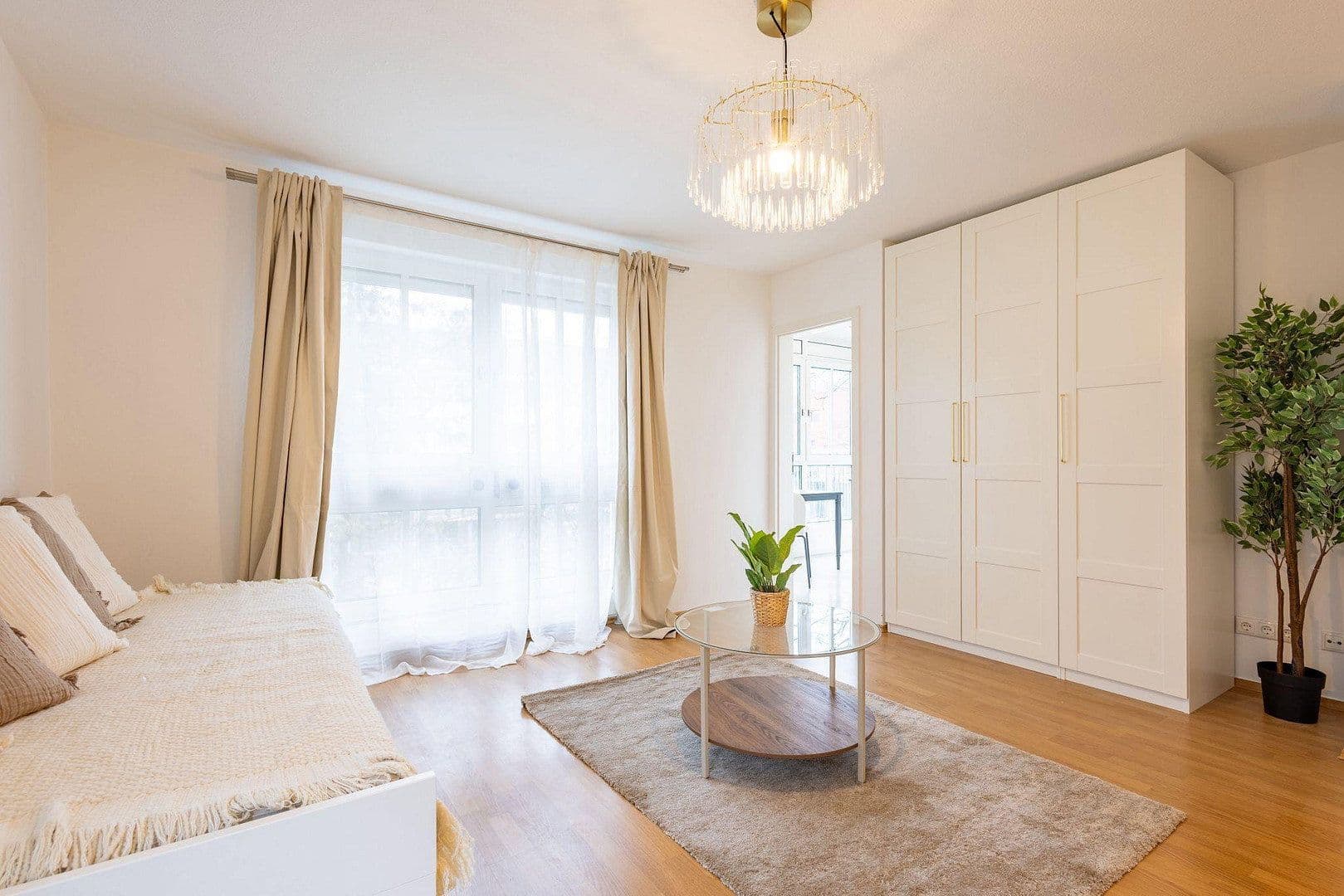 Pronájem bytu 1+1 33 m², Schleißheimer Str. 207, München, Bavorsko Pronájem bytu 1+1 33 m², Schleißheimer Str. 207, München, Bavorsko