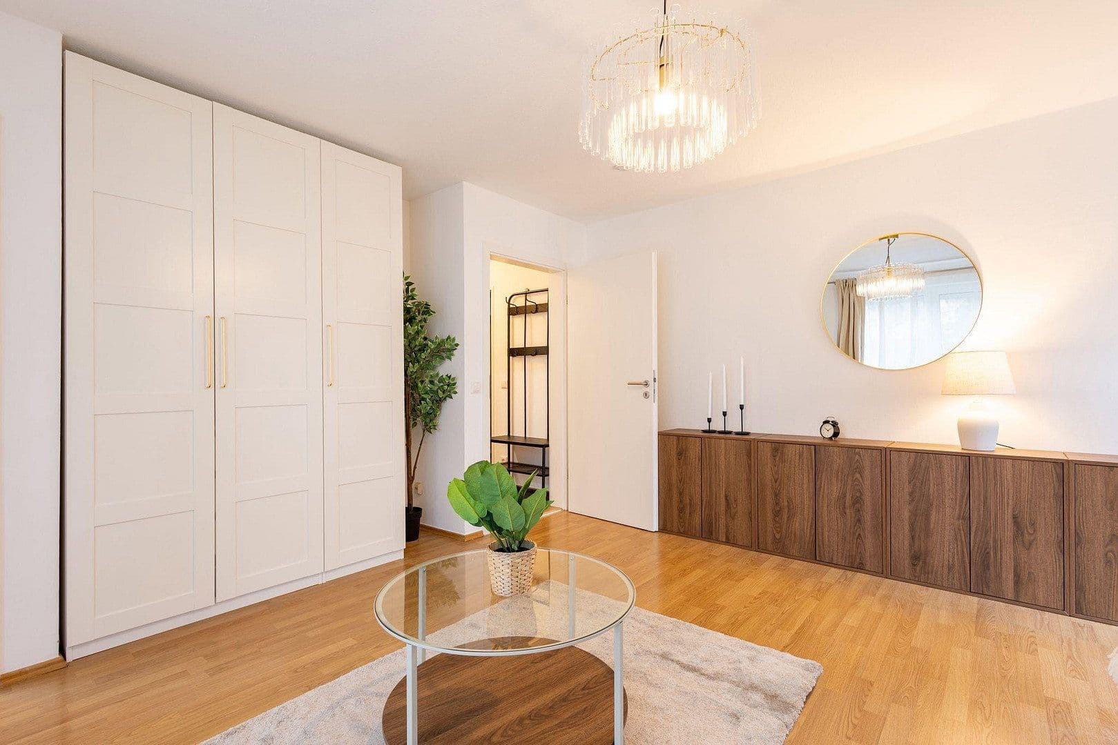 Pronájem bytu 1+1 33 m², Schleißheimer Str. 207, München, Bavorsko Pronájem bytu 1+1 33 m², Schleißheimer Str. 207, München, Bavorsko