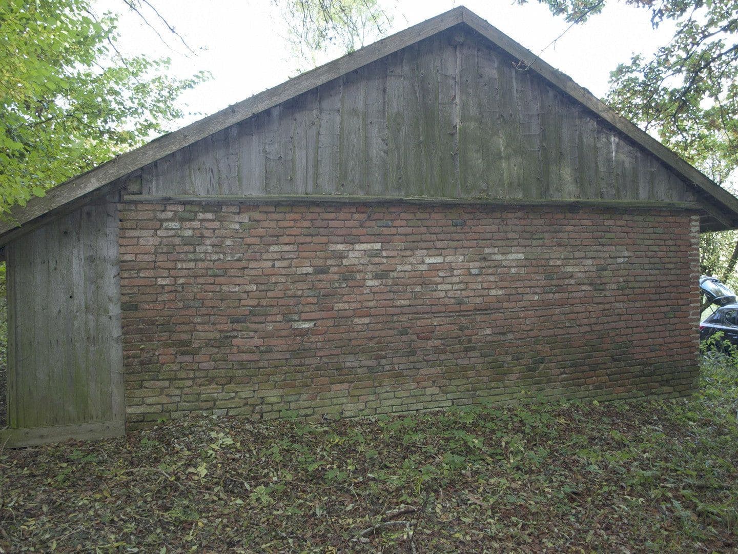 Prodej domu 60 m², pozemek 11.475 m², Adlkofen, Bavorsko Prodej domu 60 m², pozemek 11.475 m², Adlkofen, Bavorsko