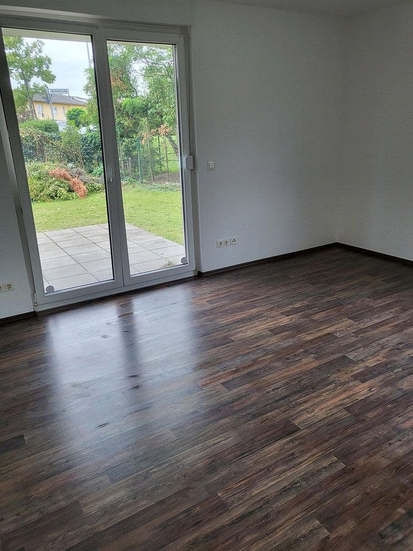 Prodej bytu 3+1 70 m², Berlin, Berlín Prodej bytu 3+1 70 m², Berlin, Berlín