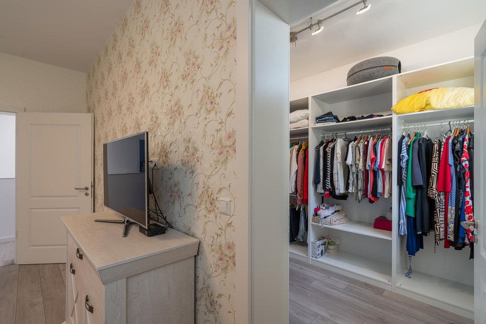 Prodej domu 315 m², pozemek 727 m², Satteldorf, Bádensko-Württembersko Prodej domu 315 m², pozemek 727 m², Satteldorf, Bádensko-Württembersko