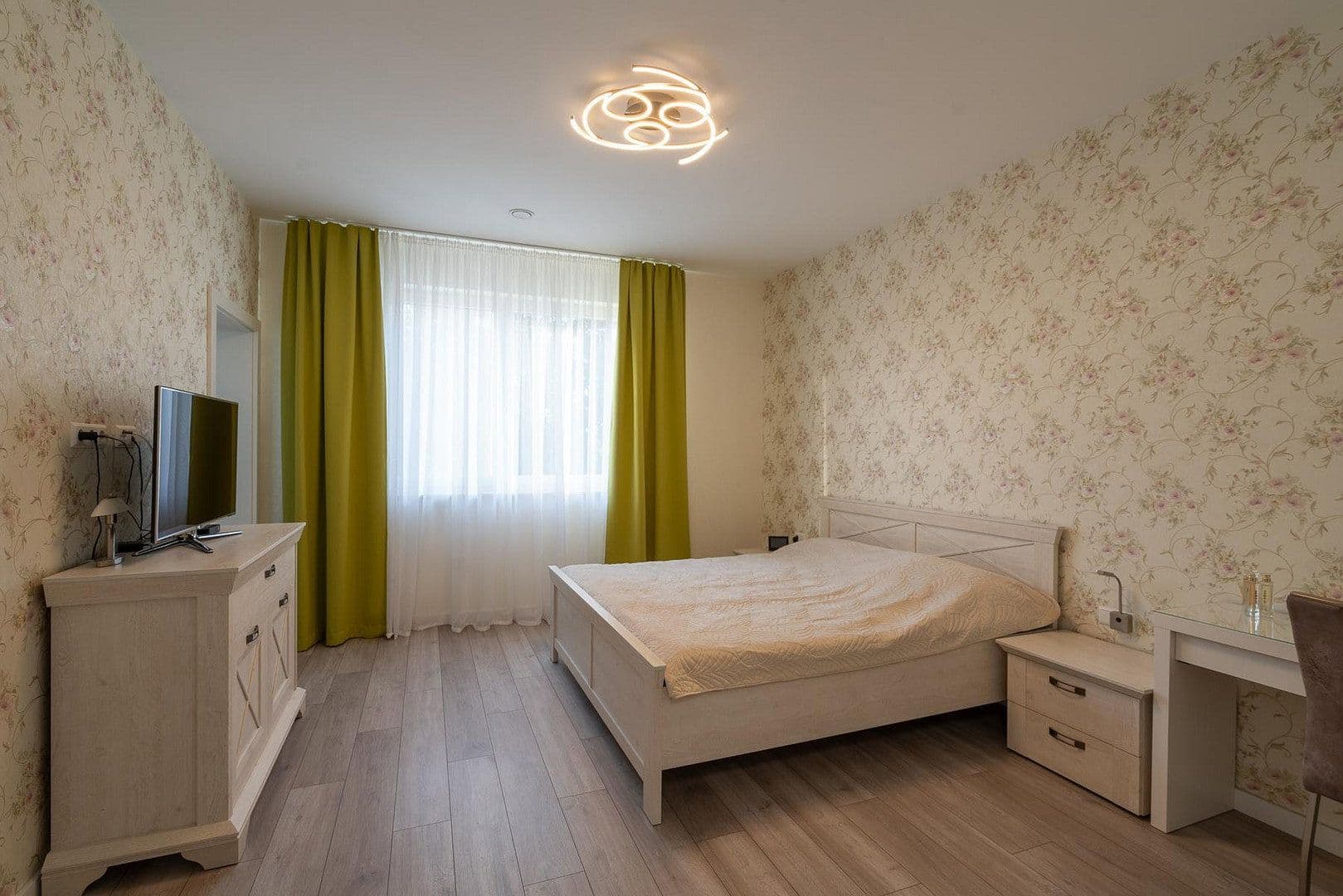 Prodej domu 315 m², pozemek 727 m², Satteldorf, Bádensko-Württembersko Prodej domu 315 m², pozemek 727 m², Satteldorf, Bádensko-Württembersko