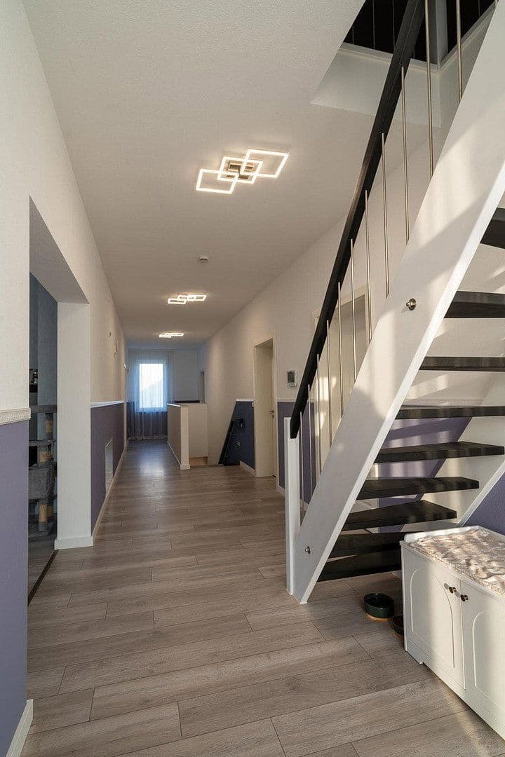 Prodej domu 315 m², pozemek 727 m², Satteldorf, Bádensko-Württembersko Prodej domu 315 m², pozemek 727 m², Satteldorf, Bádensko-Württembersko