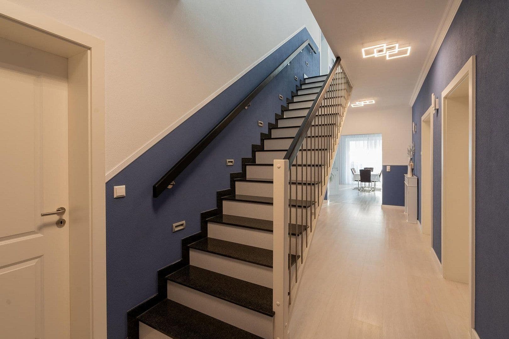 Prodej domu 315 m², pozemek 727 m², Satteldorf, Bádensko-Württembersko Prodej domu 315 m², pozemek 727 m², Satteldorf, Bádensko-Württembersko