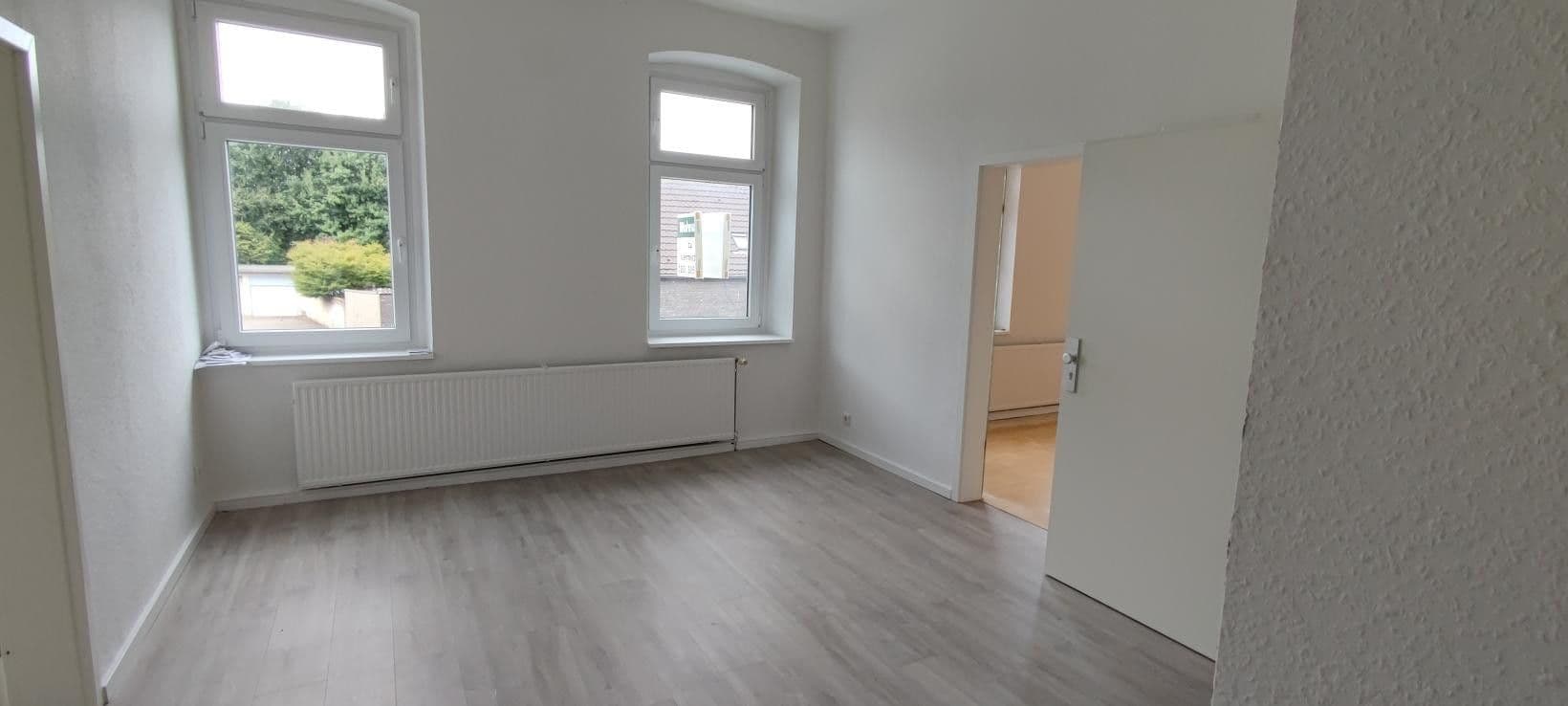 Pronájem bytu 4+1 88 m², Thüringer Str. 31, Oberhausen, Severní Porýní-Vestfálsko Pronájem bytu 4+1 88 m², Thüringer Str. 31, Oberhausen, Severní Porýní-Vestfálsko