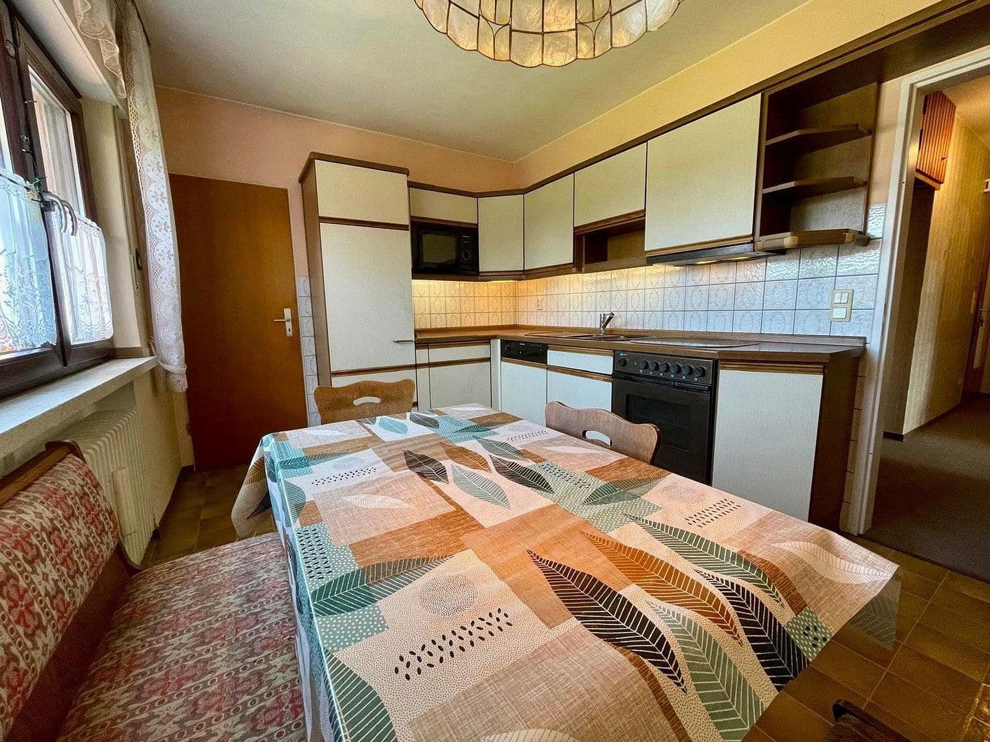 Prodej domu 210 m², pozemek 916 m², Uetze, Dolní Sasko Prodej domu 210 m², pozemek 916 m², Uetze, Dolní Sasko