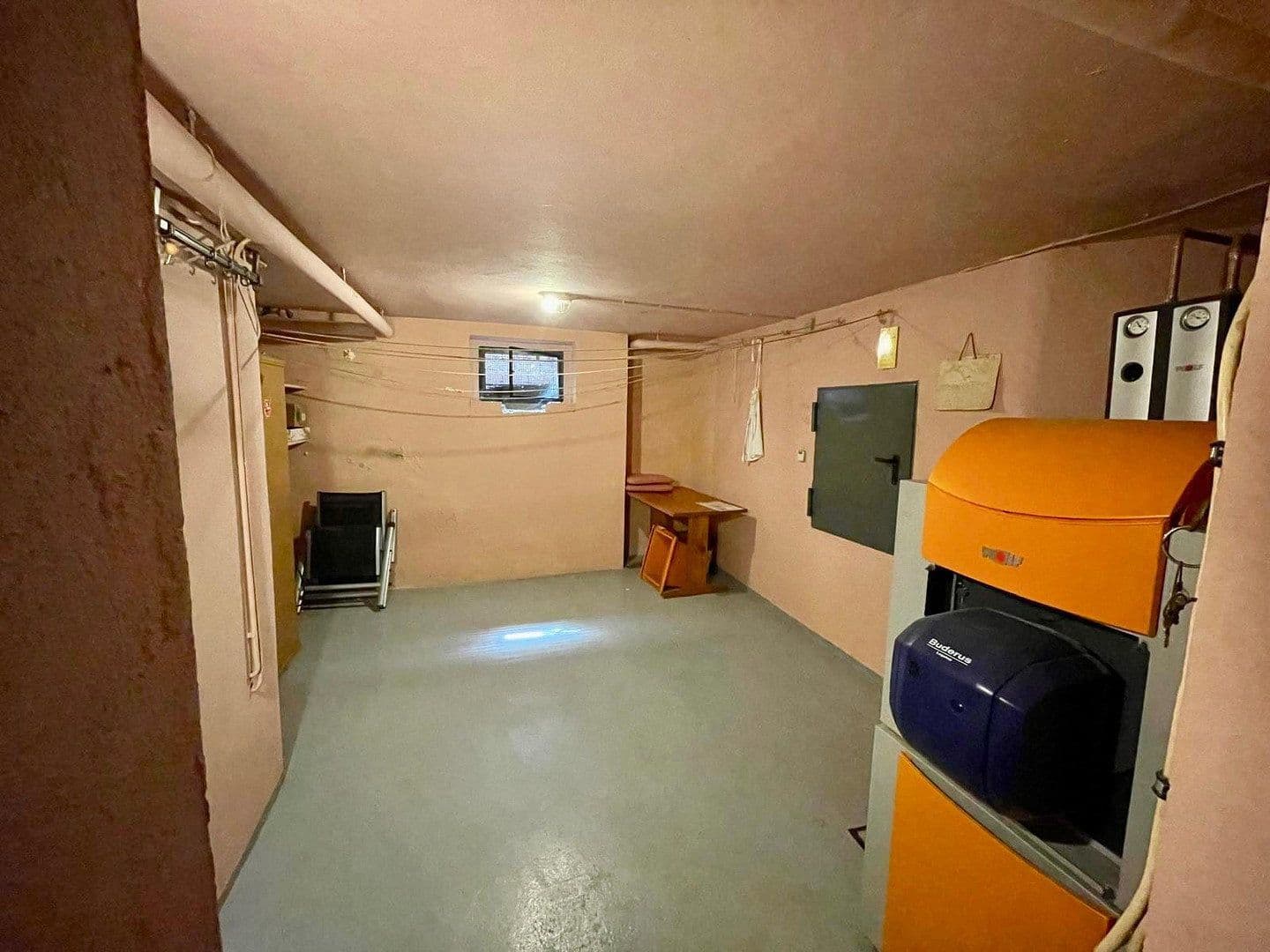 Prodej domu 210 m², pozemek 916 m², Uetze, Dolní Sasko Prodej domu 210 m², pozemek 916 m², Uetze, Dolní Sasko