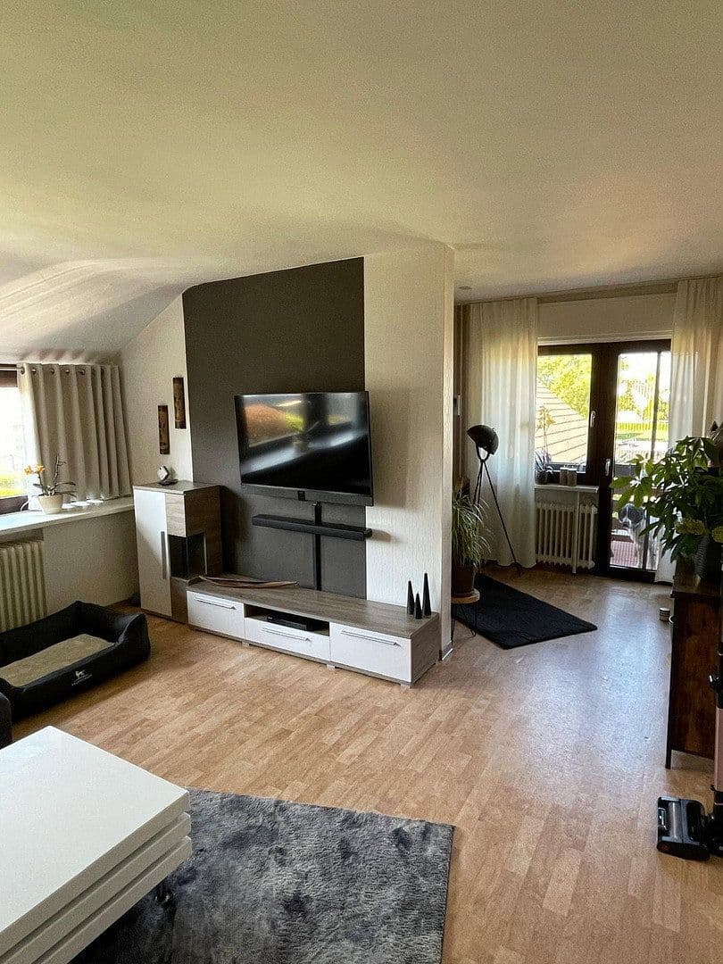 Prodej domu 210 m², pozemek 916 m², Uetze, Dolní Sasko Prodej domu 210 m², pozemek 916 m², Uetze, Dolní Sasko