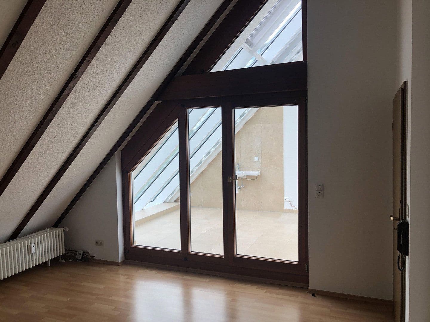 Pronájem bytu 4+1 196 m², Baden-Baden, Bádensko-Württembersko Pronájem bytu 4+1 196 m², Baden-Baden, Bádensko-Württembersko