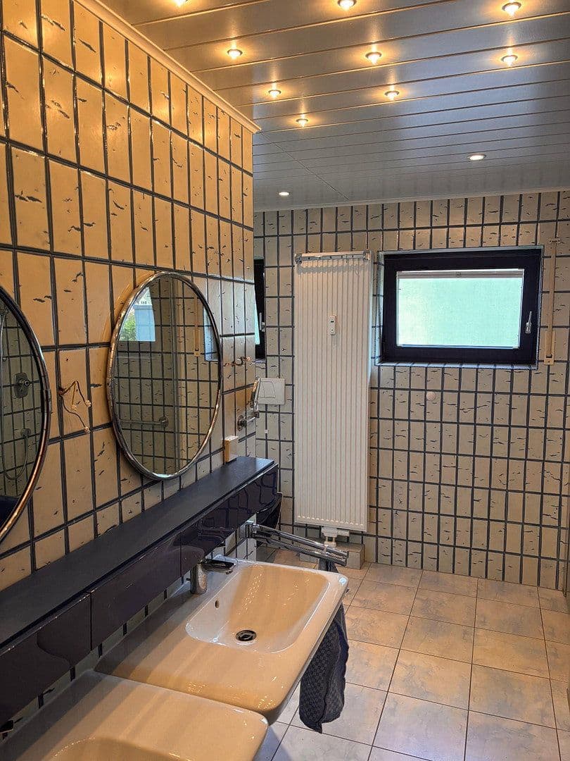 Pronájem bytu 4+1 196 m², Baden-Baden, Bádensko-Württembersko Pronájem bytu 4+1 196 m², Baden-Baden, Bádensko-Württembersko