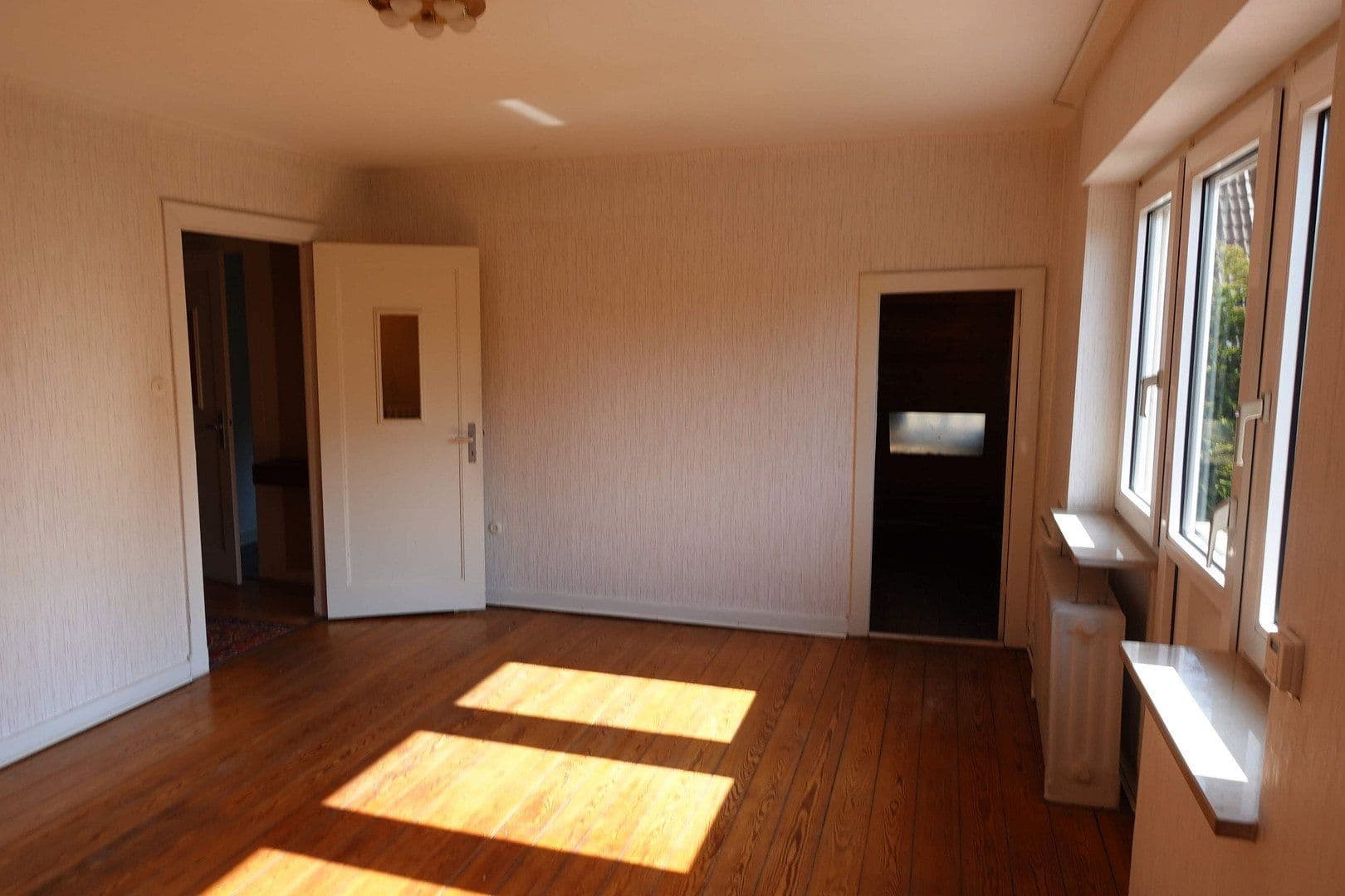 Prodej domu 170 m², pozemek 1.293 m², Hamburg, Hamburg Prodej domu 170 m², pozemek 1.293 m², Hamburg, Hamburg