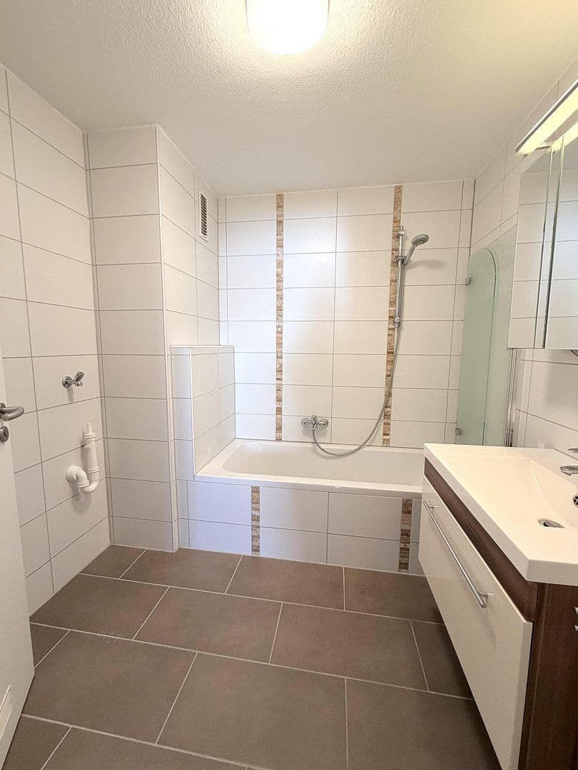 Prodej bytu 3+kk 77 m², Marbach am Neckar, Bádensko-Württembersko Prodej bytu 3+kk 77 m², Marbach am Neckar, Bádensko-Württembersko