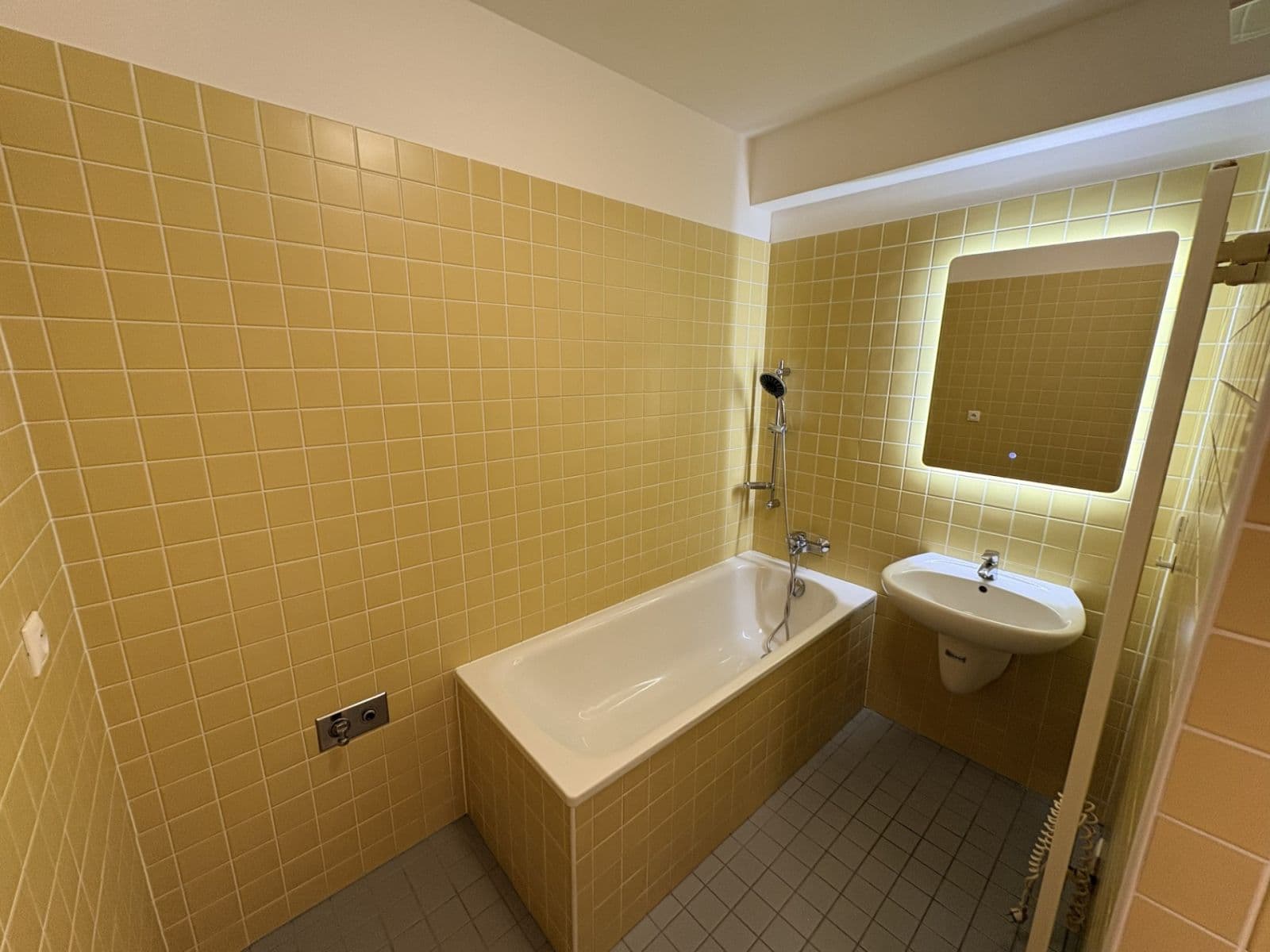 Pronájem bytu 2+kk 54 m², Symfonická, Praha, Praha Pronájem bytu 2+kk 54 m², Symfonická, Praha, Praha