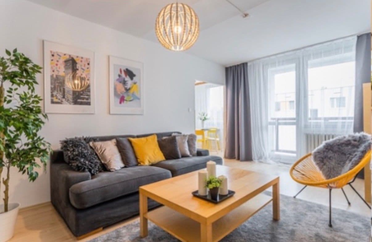 Prodej bytu 2+1 69 m², Na rovinách, Praha, Praha Prodej bytu 2+1 69 m², Na rovinách, Praha, Praha