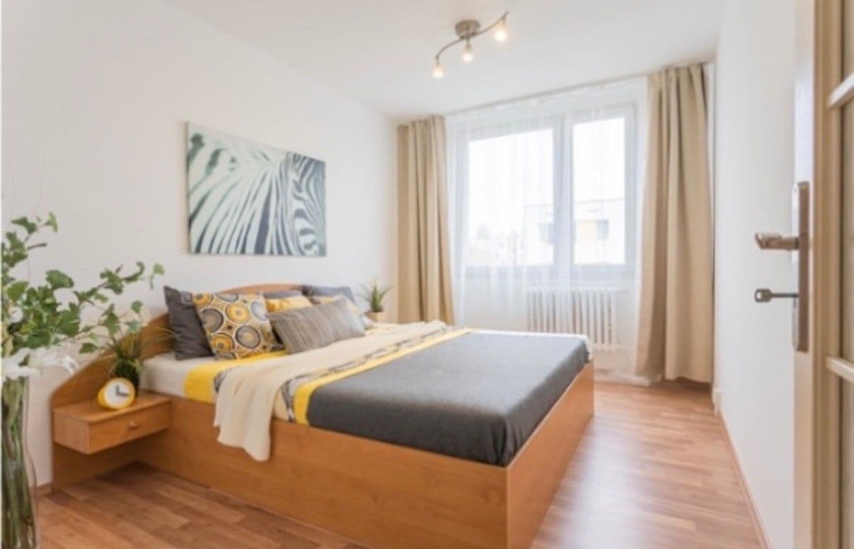 Prodej bytu 2+1 69 m², Na rovinách, Praha, Praha Prodej bytu 2+1 69 m², Na rovinách, Praha, Praha