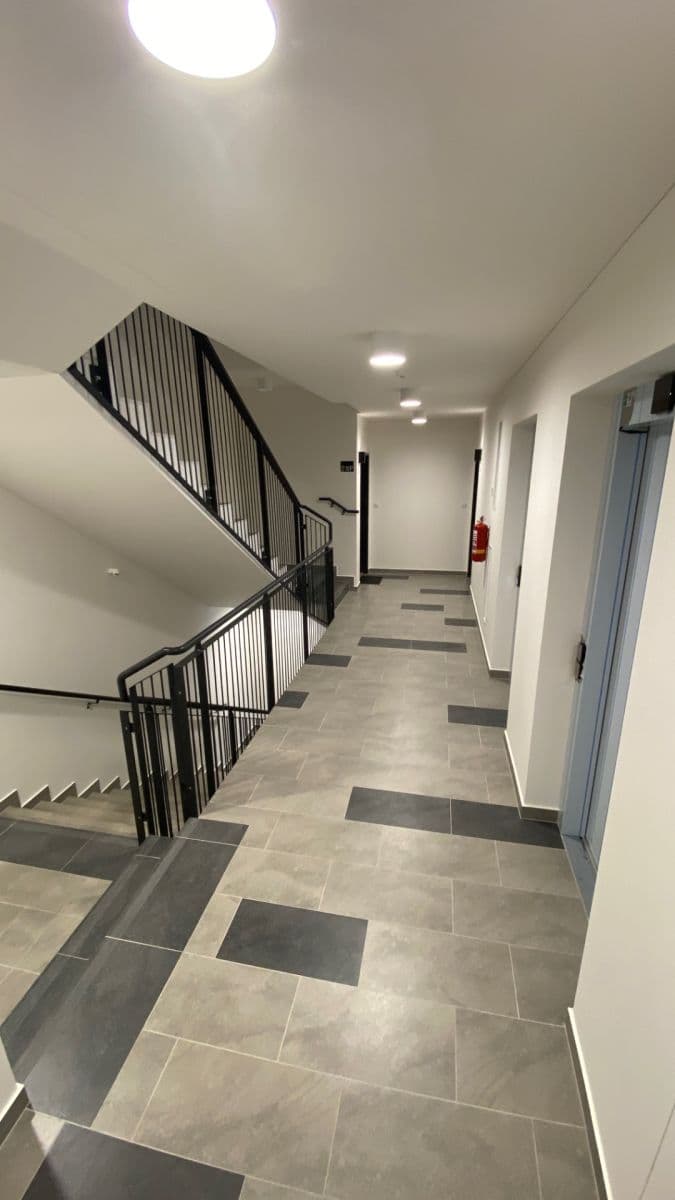 Pronájem bytu 2+kk 52 m², Pod Harfou, Praha, Praha Pronájem bytu 2+kk 52 m², Pod Harfou, Praha, Praha