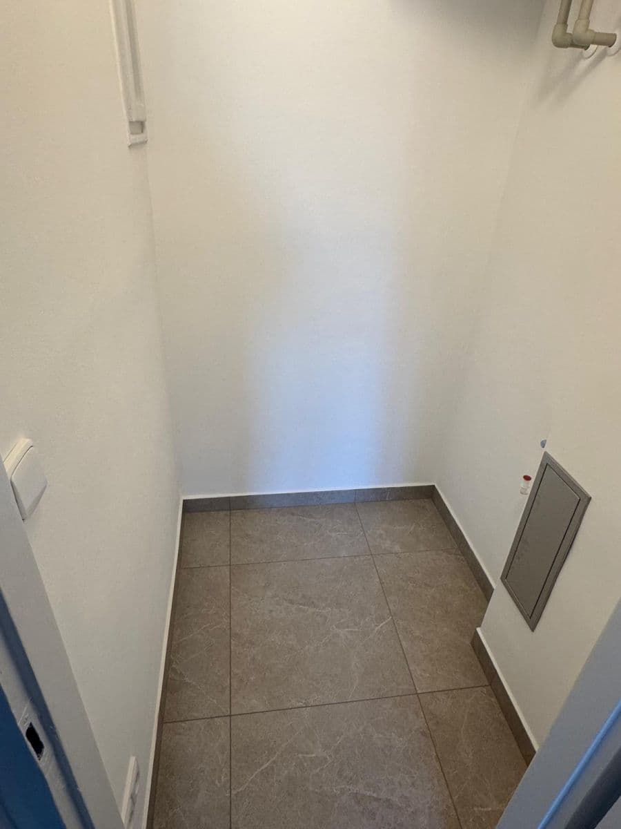 Pronájem bytu 2+1 65 m², Na lysině, Praha, Praha Pronájem bytu 2+1 65 m², Na lysině, Praha, Praha