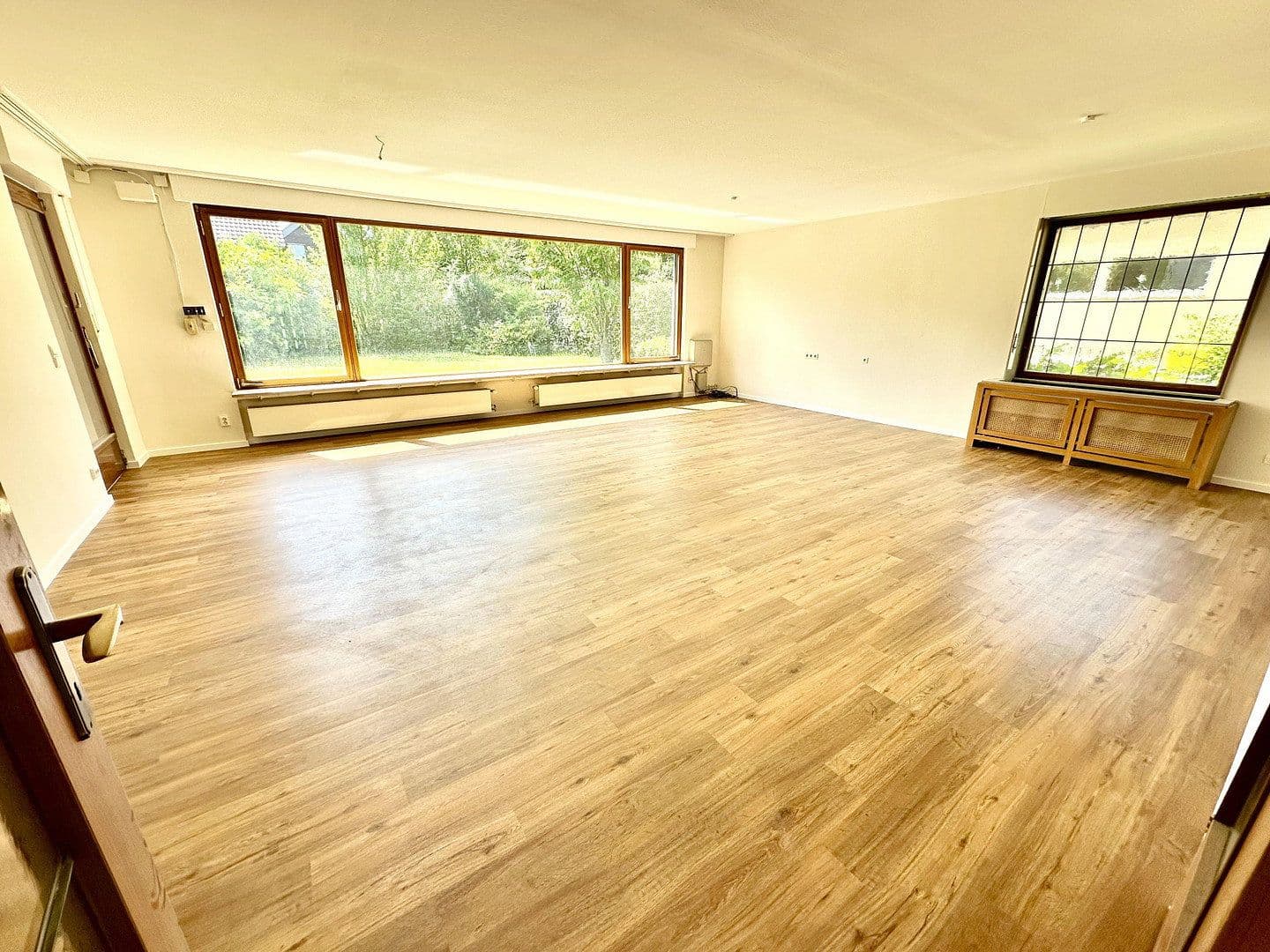 Pronájem bytu 3+1 135 m², Röntgenstraße 26, Hanau, Hessen Pronájem bytu 3+1 135 m², Röntgenstraße 26, Hanau, Hessen