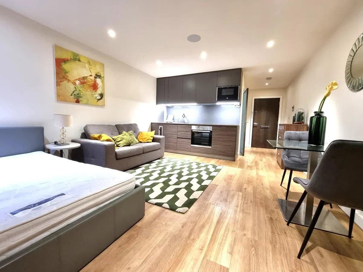 Pronájem bytu 1+1 28 m², Fontaneweg 5, Nauen, Braniborsko Pronájem bytu 1+1 28 m², Fontaneweg 5, Nauen, Braniborsko