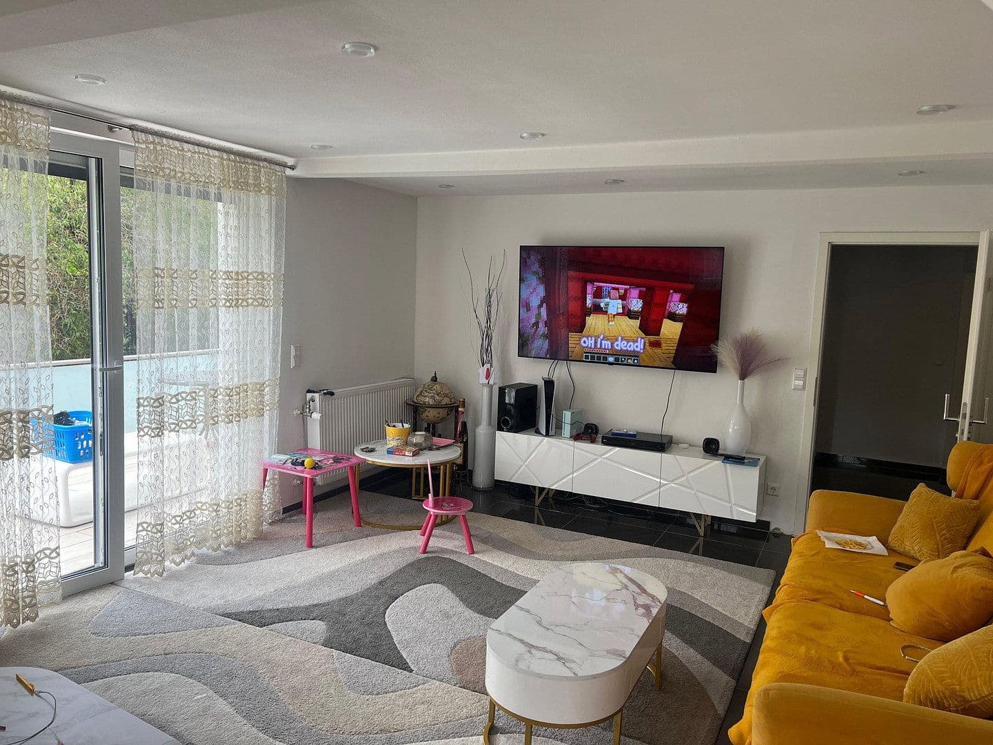 Prodej domu 350 m², pozemek 316 m², Im Stelle, Dettingen unter Teck, Bádensko-Württembersko Prodej domu 350 m², pozemek 316 m², Im Stelle, Dettingen unter Teck, Bádensko-Württembersko