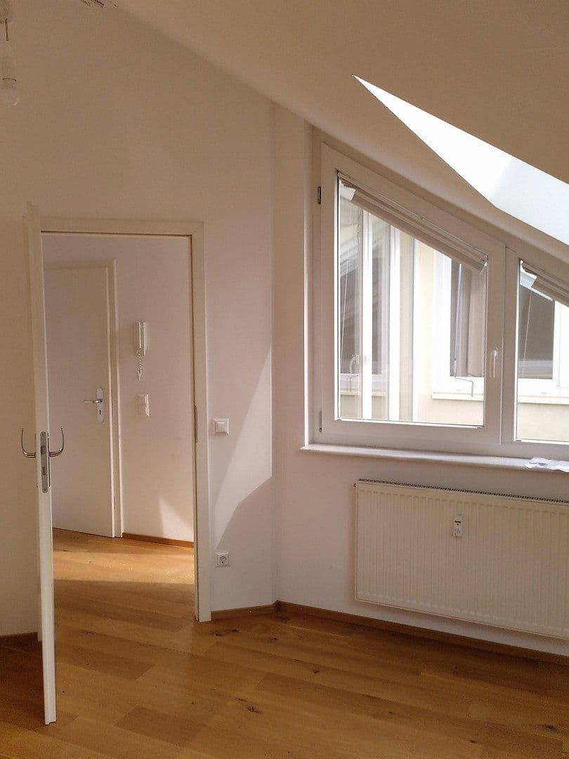 Prodej bytu 4+1 82 m², Baden-Baden, Bádensko-Württembersko Prodej bytu 4+1 82 m², Baden-Baden, Bádensko-Württembersko