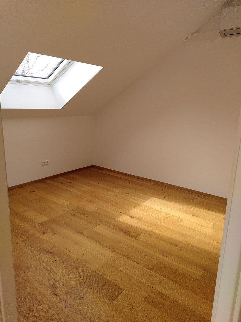 Prodej bytu 4+1 82 m², Baden-Baden, Bádensko-Württembersko Prodej bytu 4+1 82 m², Baden-Baden, Bádensko-Württembersko