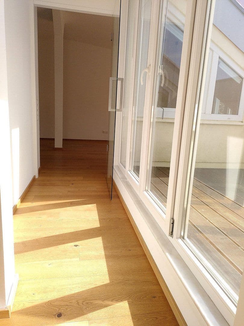 Prodej bytu 4+1 82 m², Baden-Baden, Bádensko-Württembersko Prodej bytu 4+1 82 m², Baden-Baden, Bádensko-Württembersko