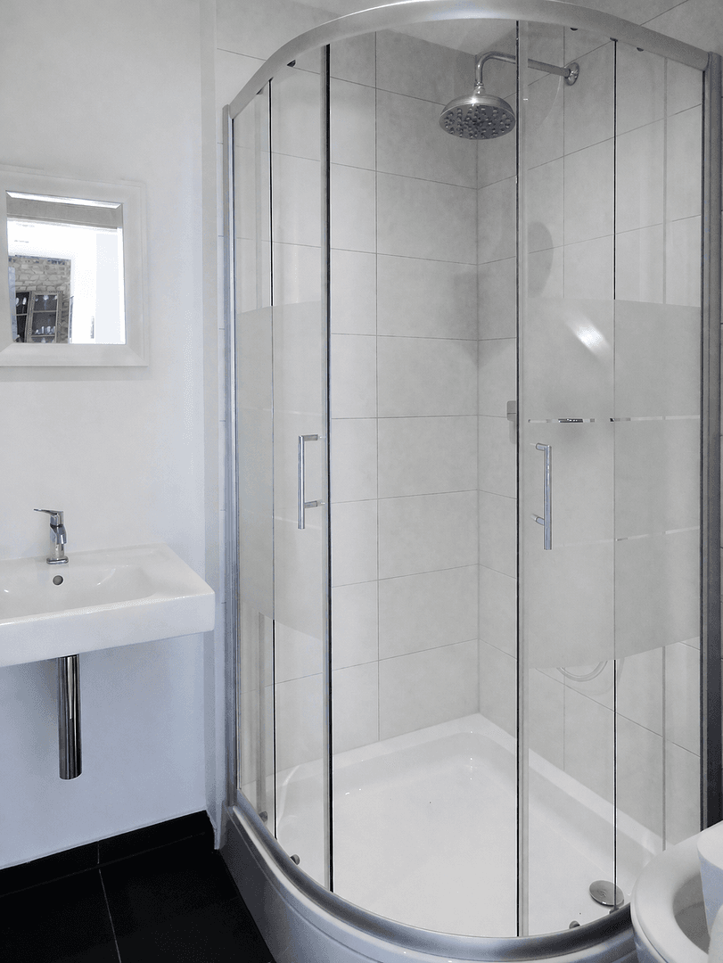 Prodej bytu 4+1 150 m², Berlin, Berlín Prodej bytu 4+1 150 m², Berlin, Berlín