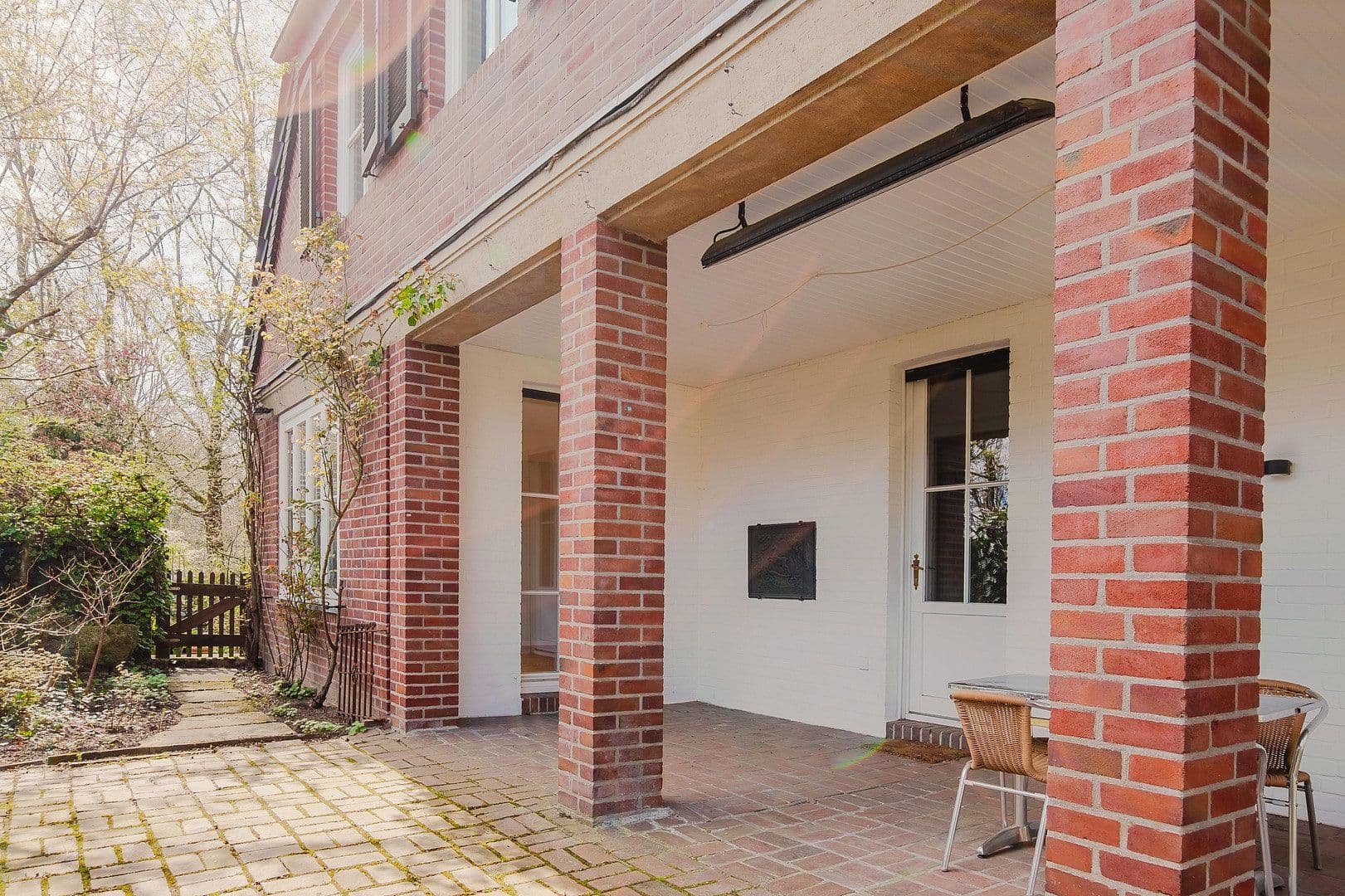 Prodej domu 286 m², pozemek 1.116 m², Krefeld, Severní Porýní-Vestfálsko Prodej domu 286 m², pozemek 1.116 m², Krefeld, Severní Porýní-Vestfálsko