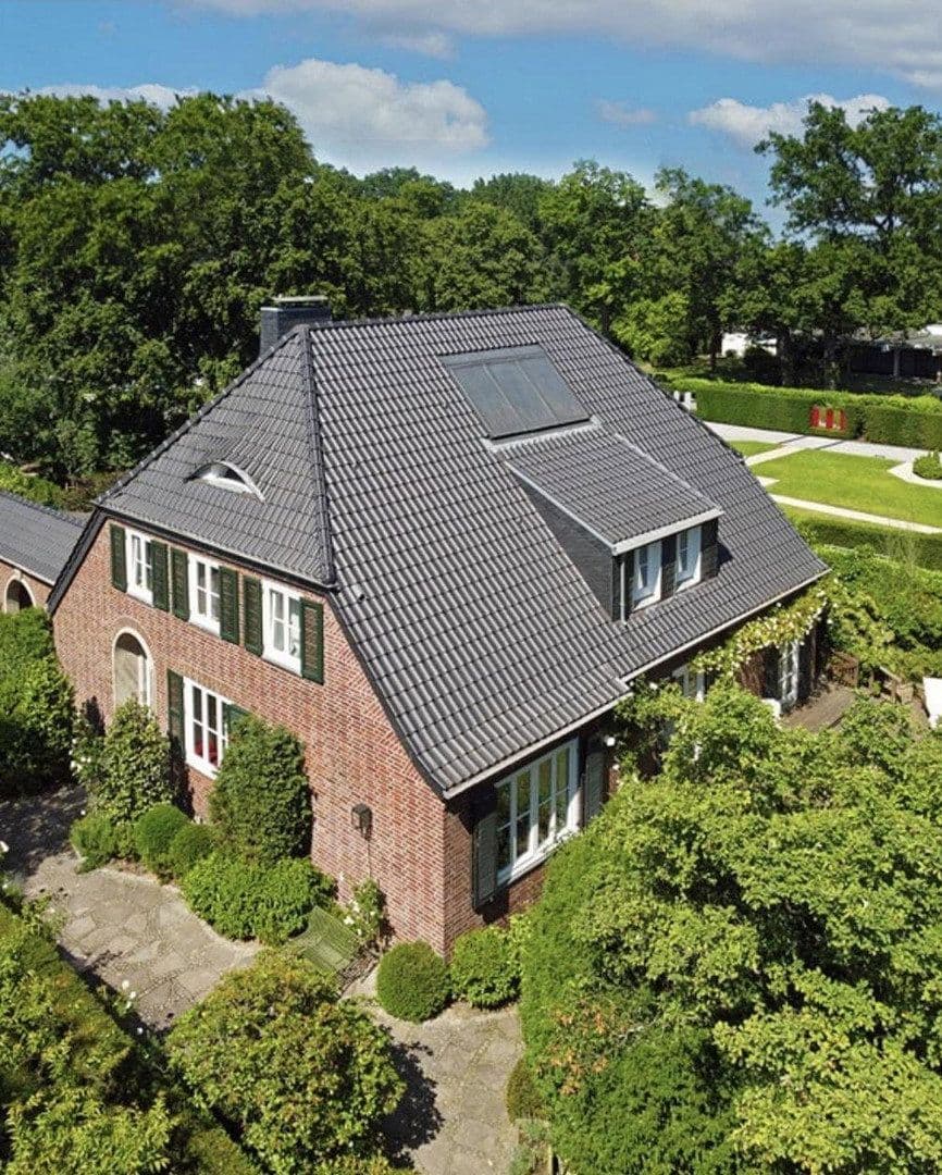 Prodej domu 286 m², pozemek 1.116 m², Krefeld, Severní Porýní-Vestfálsko Prodej domu 286 m², pozemek 1.116 m², Krefeld, Severní Porýní-Vestfálsko