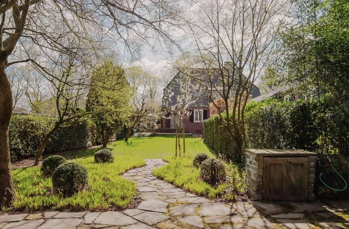 Prodej domu 286 m², pozemek 1.116 m², Krefeld, Severní Porýní-Vestfálsko Prodej domu 286 m², pozemek 1.116 m², Krefeld, Severní Porýní-Vestfálsko