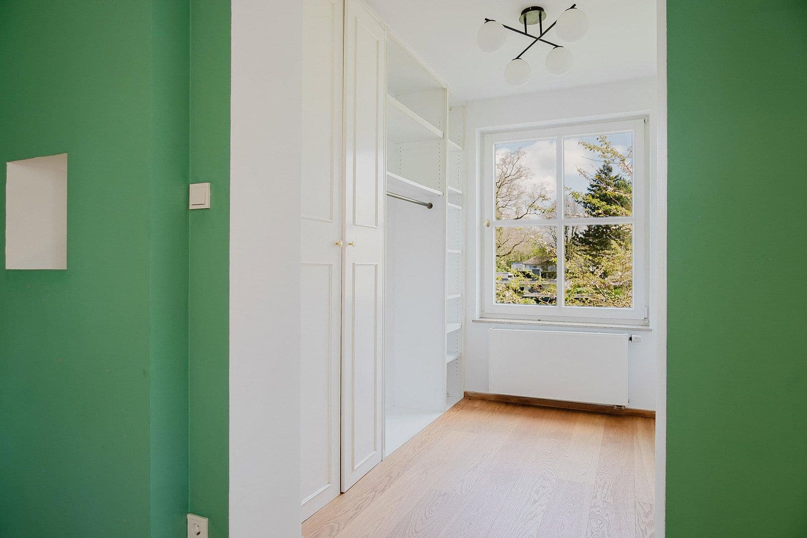 Prodej domu 286 m², pozemek 1.116 m², Krefeld, Severní Porýní-Vestfálsko Prodej domu 286 m², pozemek 1.116 m², Krefeld, Severní Porýní-Vestfálsko