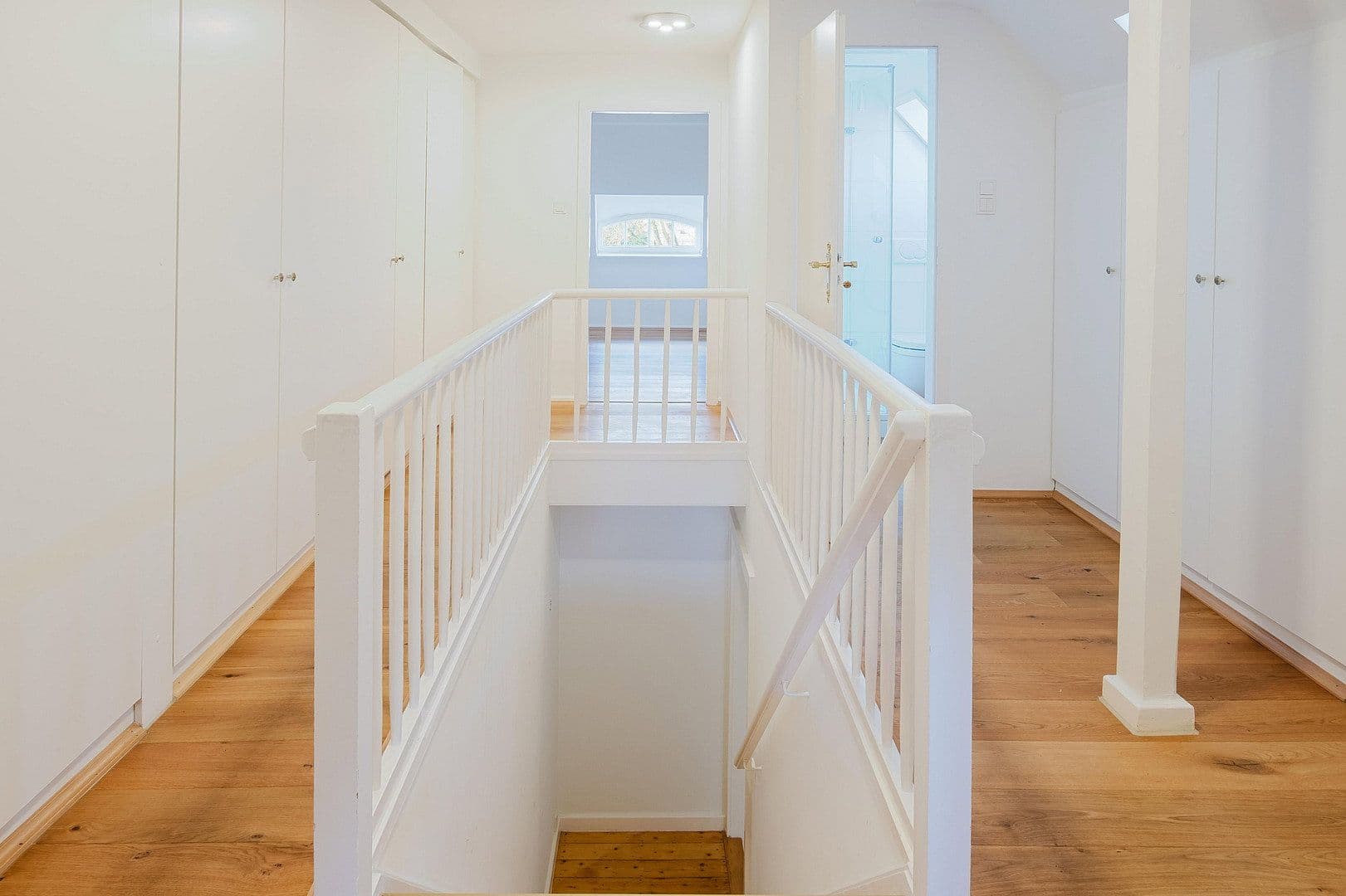 Prodej domu 286 m², pozemek 1.116 m², Krefeld, Severní Porýní-Vestfálsko Prodej domu 286 m², pozemek 1.116 m², Krefeld, Severní Porýní-Vestfálsko