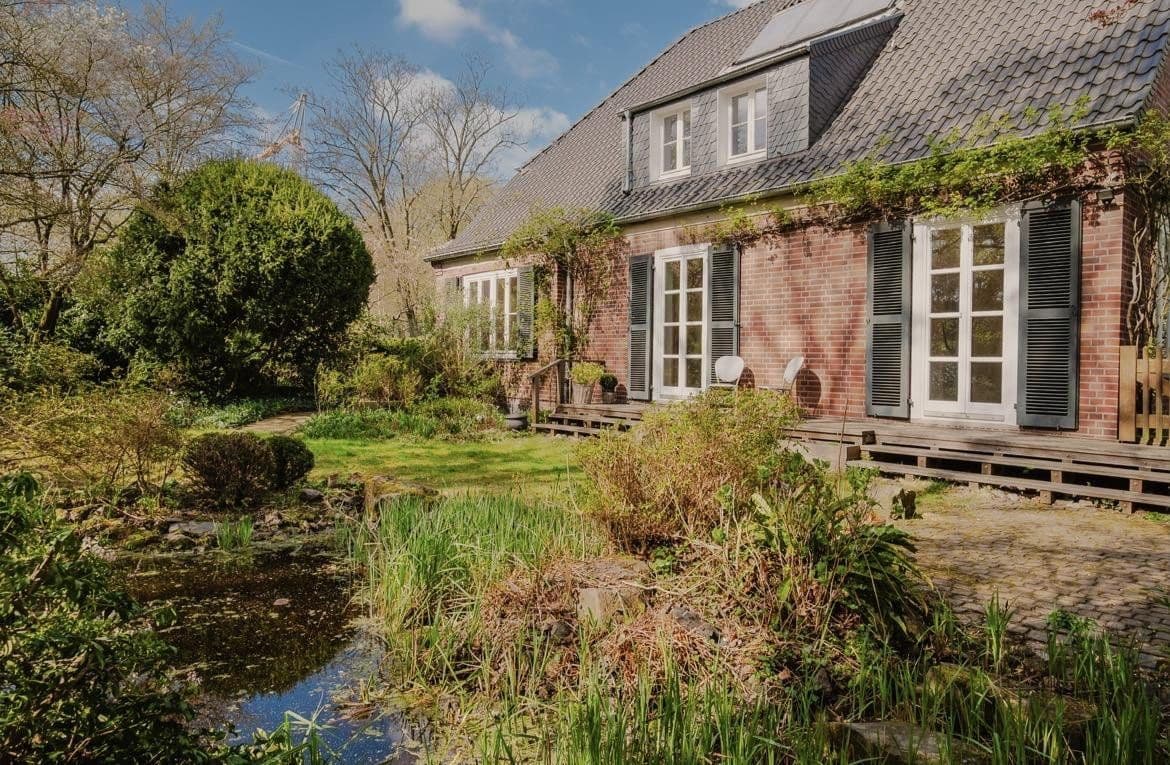 Prodej domu 286 m², pozemek 1.116 m², Krefeld, Severní Porýní-Vestfálsko Prodej domu 286 m², pozemek 1.116 m², Krefeld, Severní Porýní-Vestfálsko