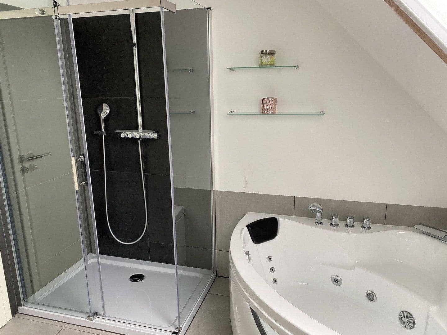 Prodej domu 134 m², pozemek 800 m², Hanstedt, Dolní Sasko Prodej domu 134 m², pozemek 800 m², Hanstedt, Dolní Sasko