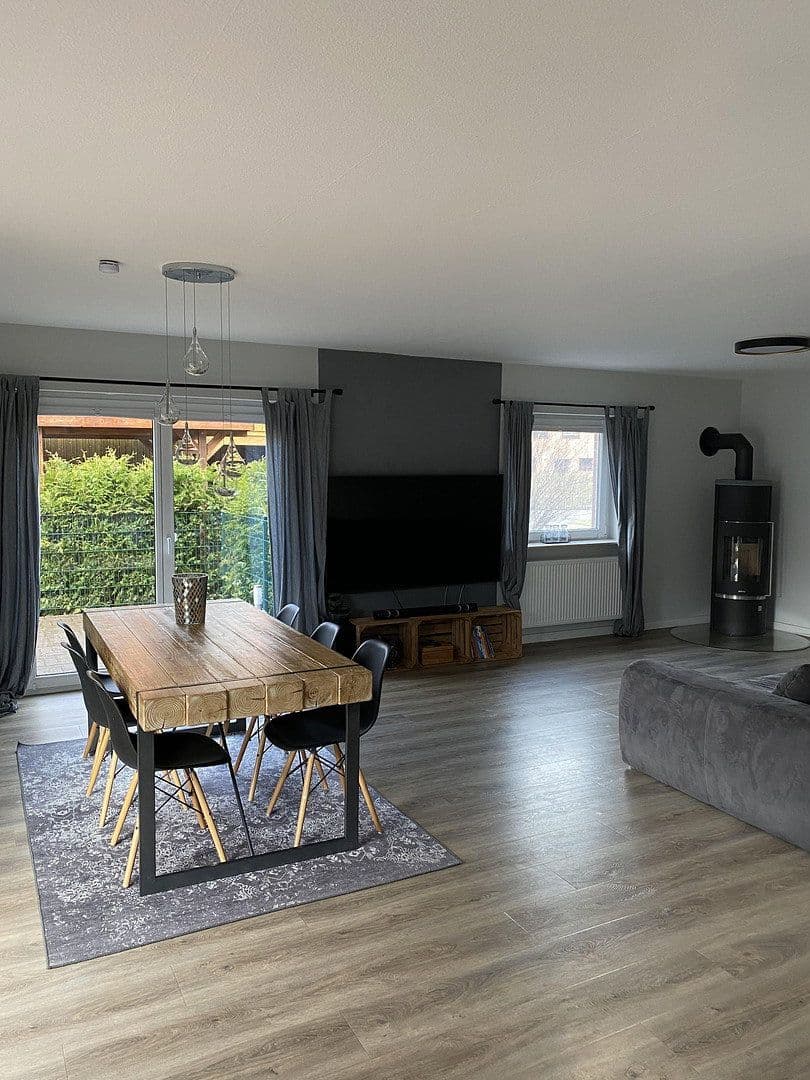 Prodej domu 134 m², pozemek 800 m², Hanstedt, Dolní Sasko Prodej domu 134 m², pozemek 800 m², Hanstedt, Dolní Sasko