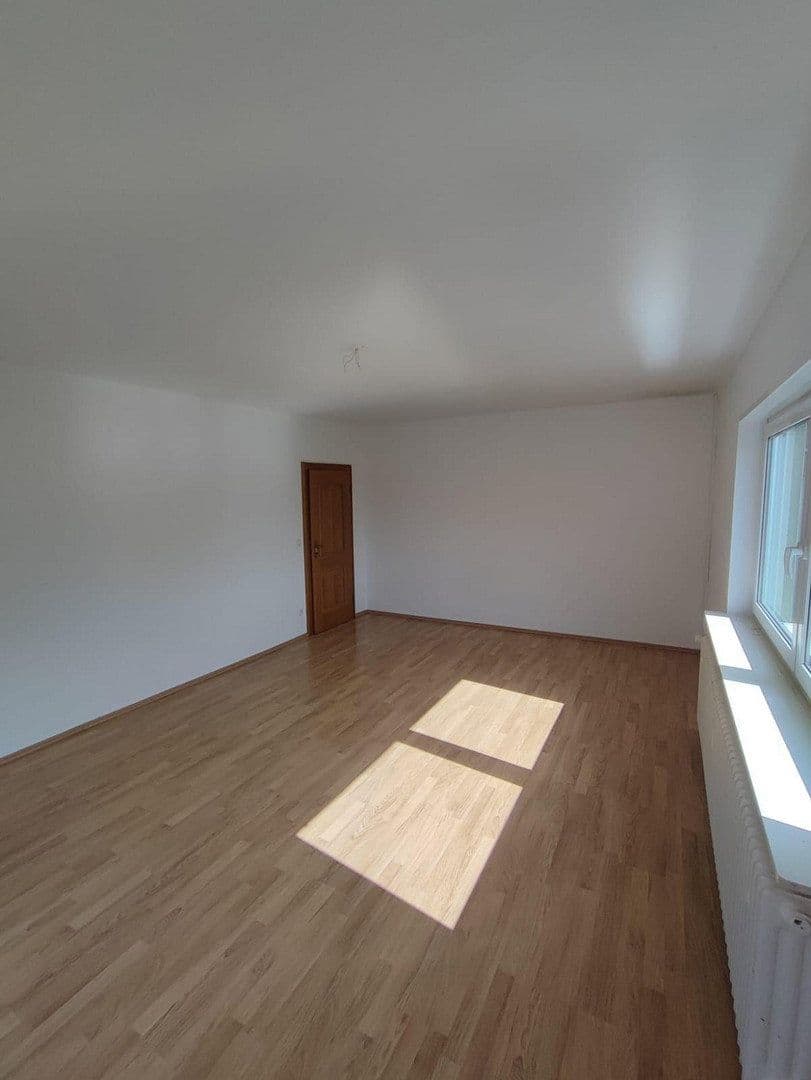 Pronájem bytu 4+1 109 m², Wiesloch, Bádensko-Württembersko Pronájem bytu 4+1 109 m², Wiesloch, Bádensko-Württembersko