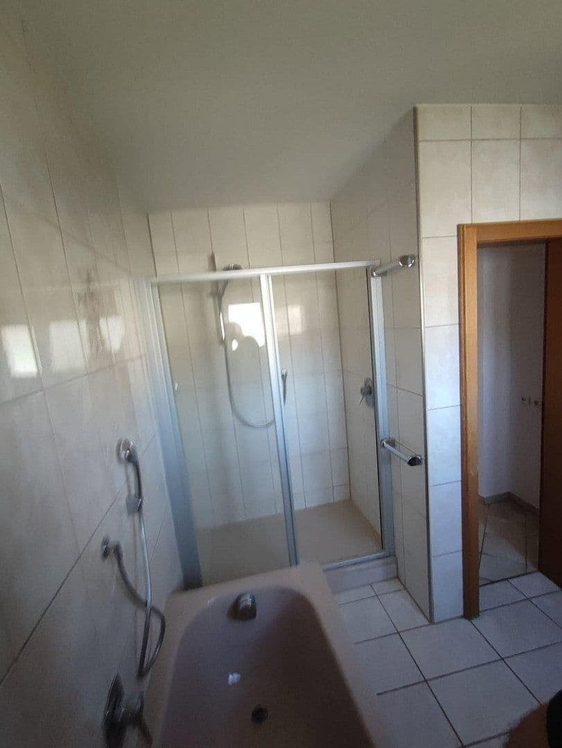 Pronájem bytu 4+1 109 m², Wiesloch, Bádensko-Württembersko Pronájem bytu 4+1 109 m², Wiesloch, Bádensko-Württembersko