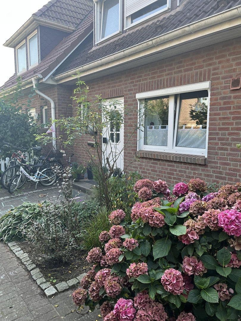 Prodej domu 125 m², pozemek 200 m², Löwenzahn 8, Kummerfeld, Šlesvicko-Holštýnsko Prodej domu 125 m², pozemek 200 m², Löwenzahn 8, Kummerfeld, Šlesvicko-Holštýnsko