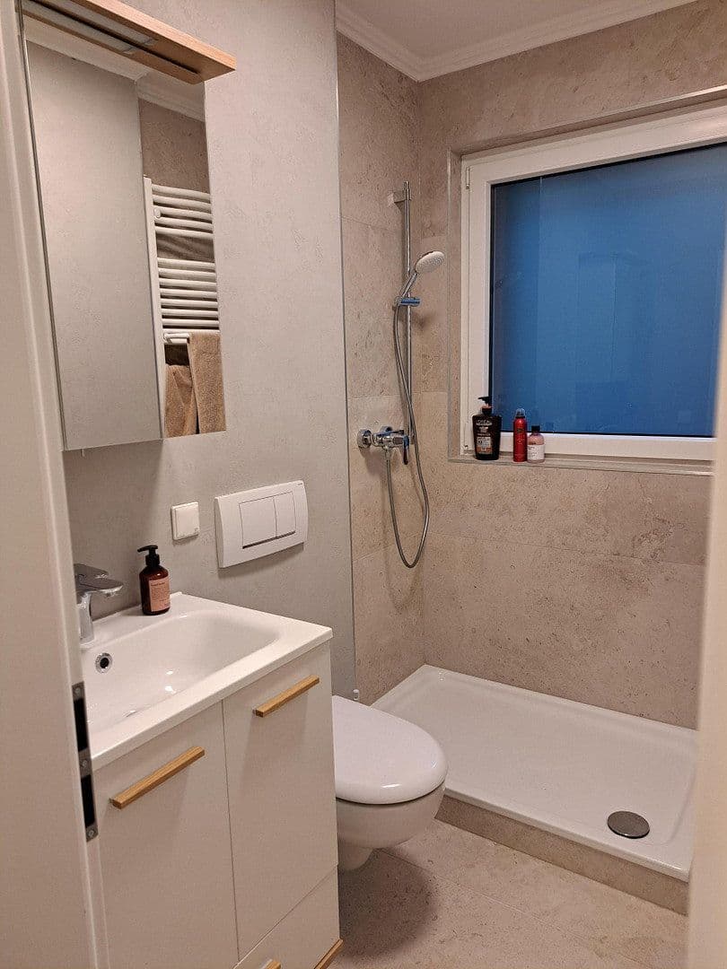 Prodej bytu 1+1 45 m², Derfflinger Str. 28a, Düsseldorf-Rath, Severní Porýní-Vestfálsko Prodej bytu 1+1 45 m², Derfflinger Str. 28a, Düsseldorf-Rath, Severní Porýní-Vestfálsko