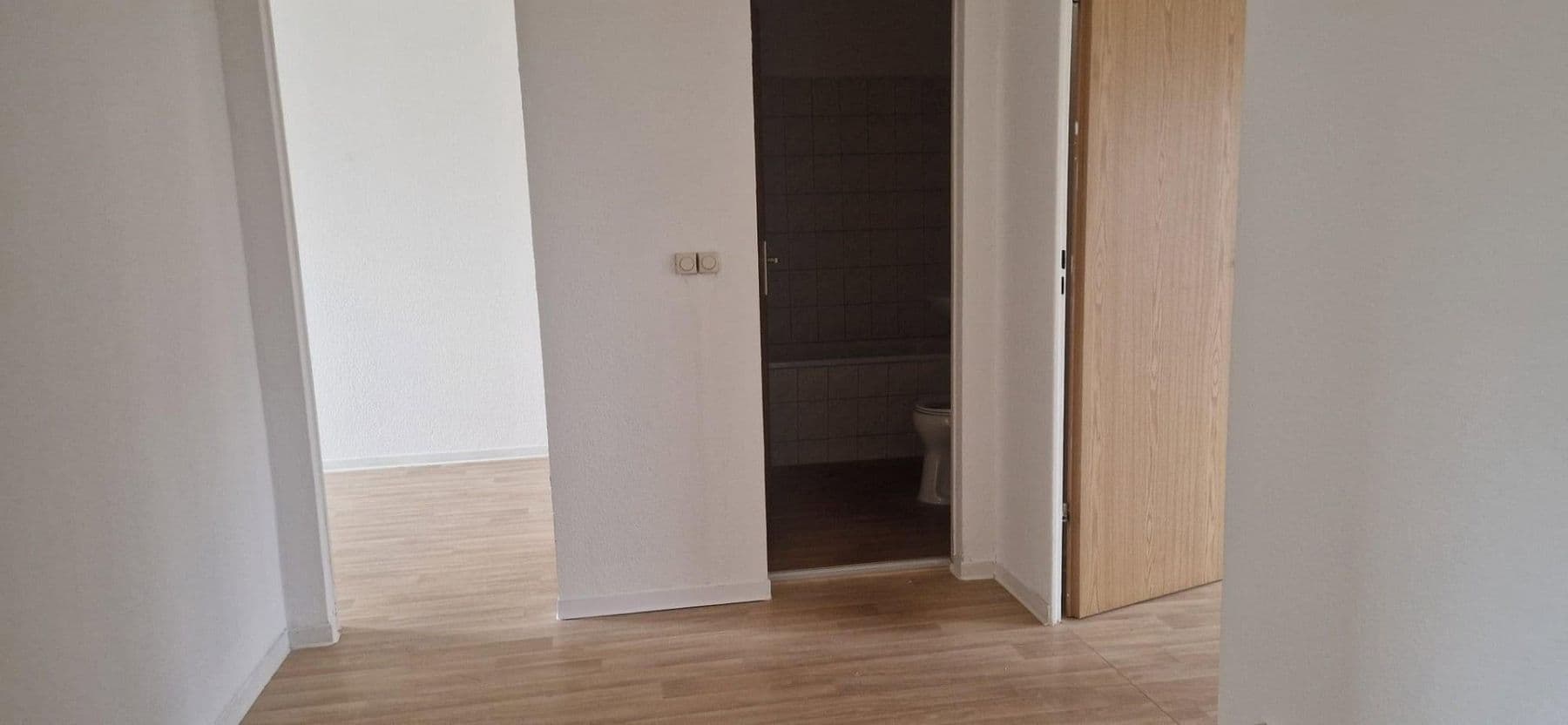 Pronájem bytu 3+1 61 m², Olof-Palme-Str. 15, Rostock, Mecklenburg-Vorpommern Pronájem bytu 3+1 61 m², Olof-Palme-Str. 15, Rostock, Mecklenburg-Vorpommern