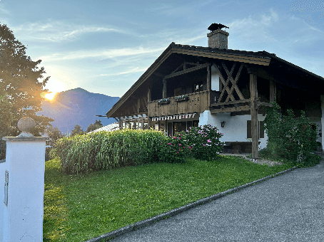 Prodej domu 165 m², pozemek 996 m², Hochgernweg 47, Unterwössen, Bavorsko Prodej domu 165 m², pozemek 996 m², Hochgernweg 47, Unterwössen, Bavorsko