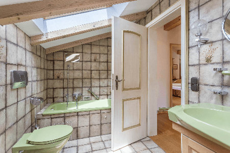 Prodej domu 165 m², pozemek 996 m², Hochgernweg 47, Unterwössen, Bavorsko Prodej domu 165 m², pozemek 996 m², Hochgernweg 47, Unterwössen, Bavorsko