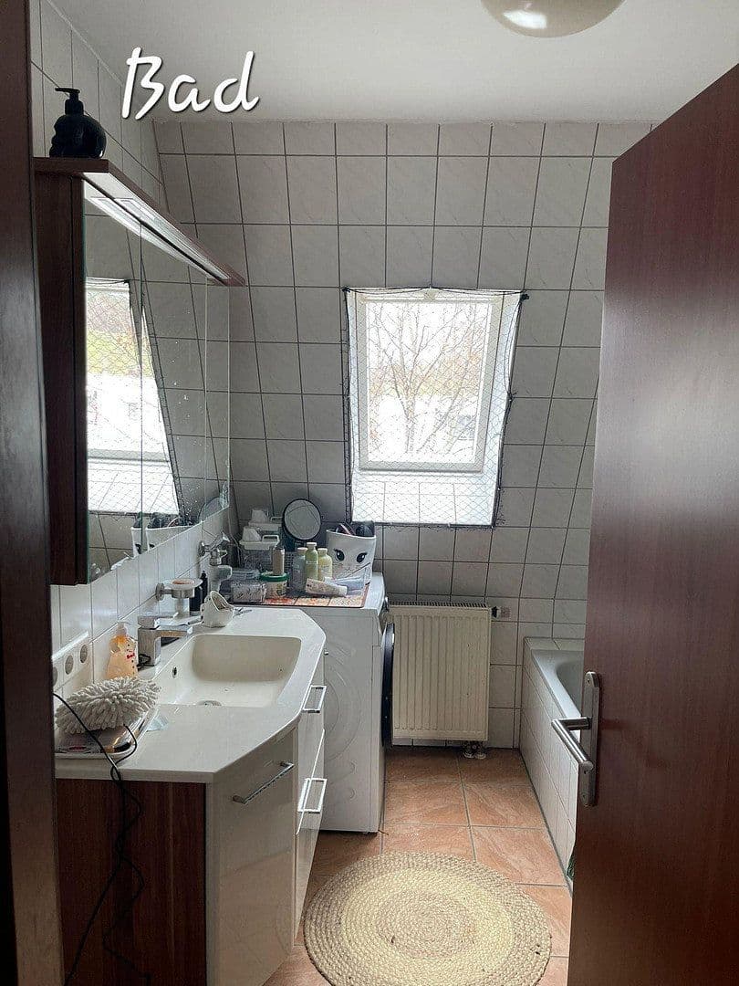 Pronájem bytu 3+1 84 m², Süßen, Bádensko-Württembersko Pronájem bytu 3+1 84 m², Süßen, Bádensko-Württembersko