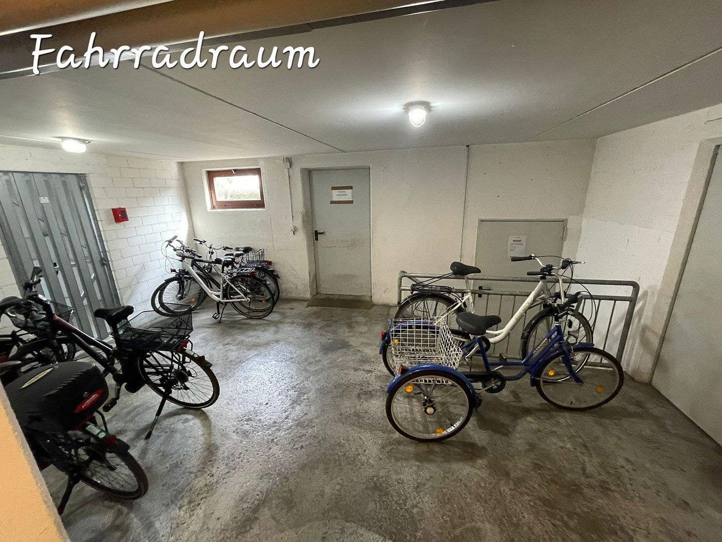 Pronájem bytu 3+1 84 m², Süßen, Bádensko-Württembersko Pronájem bytu 3+1 84 m², Süßen, Bádensko-Württembersko