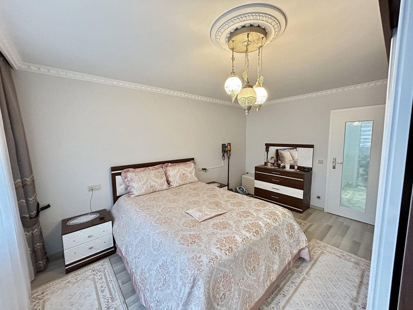 Prodej bytu 4+kk 102 m², Mainhardter str. 23, Ludwigsburg, Bádensko-Württembersko Prodej bytu 4+kk 102 m², Mainhardter str. 23, Ludwigsburg, Bádensko-Württembersko