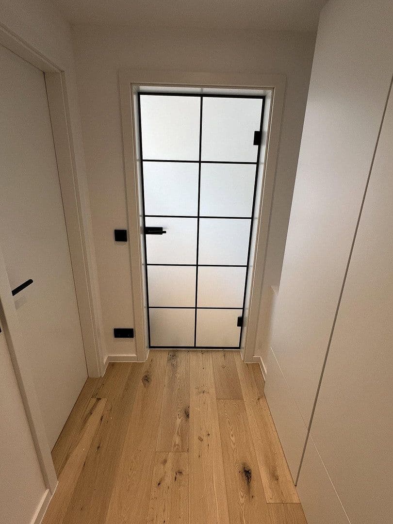 Pronájem bytu 2+1 50 m², Reichenaustraße 25, München, Bavorsko Pronájem bytu 2+1 50 m², Reichenaustraße 25, München, Bavorsko