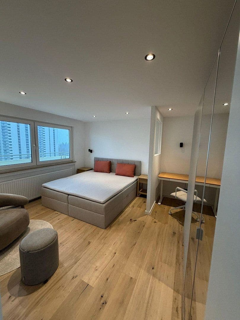 Pronájem bytu 2+1 50 m², Reichenaustraße 25, München, Bavorsko Pronájem bytu 2+1 50 m², Reichenaustraße 25, München, Bavorsko