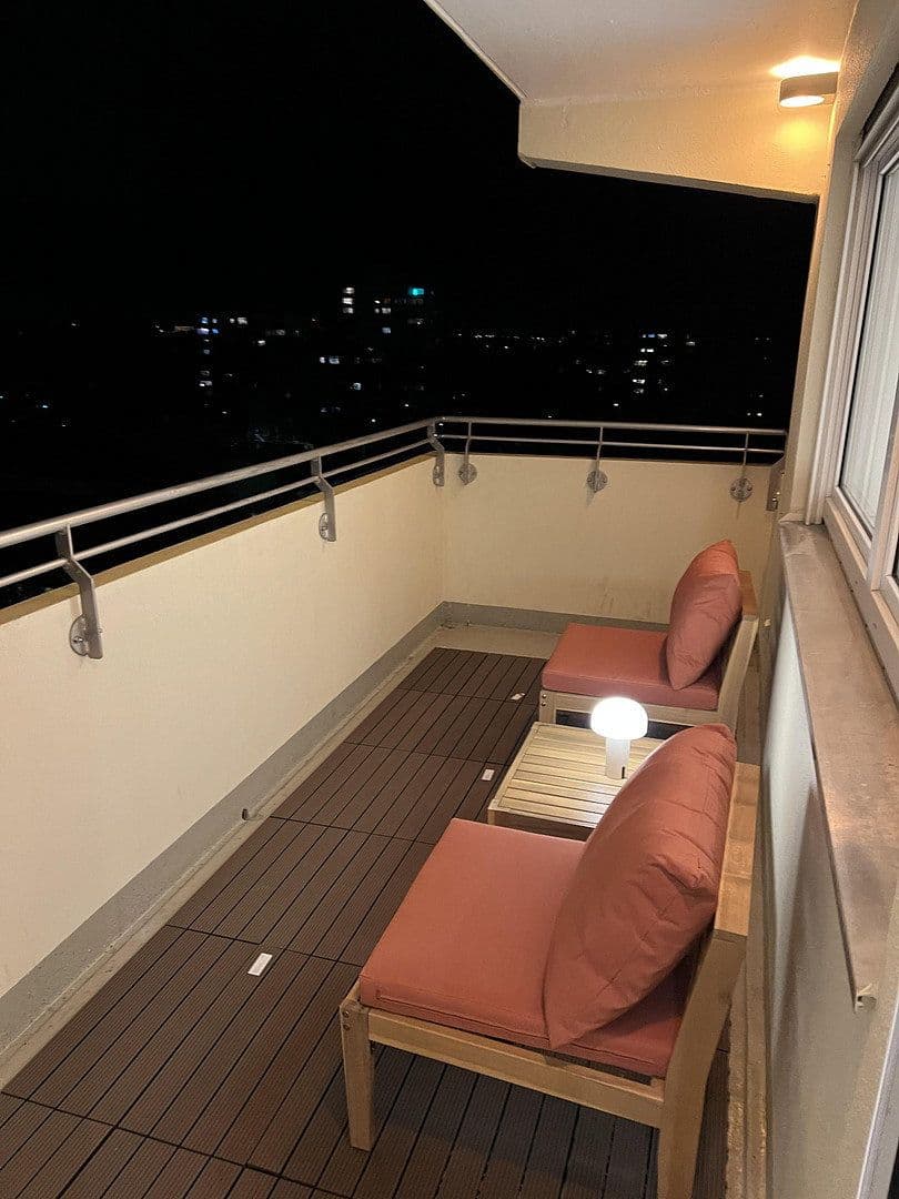 Pronájem bytu 2+1 50 m², Reichenaustraße 25, München, Bavorsko Pronájem bytu 2+1 50 m², Reichenaustraße 25, München, Bavorsko