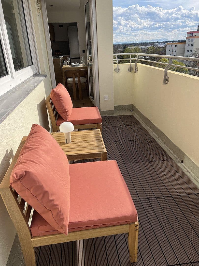 Pronájem bytu 2+1 50 m², Reichenaustraße 25, München, Bavorsko Pronájem bytu 2+1 50 m², Reichenaustraße 25, München, Bavorsko